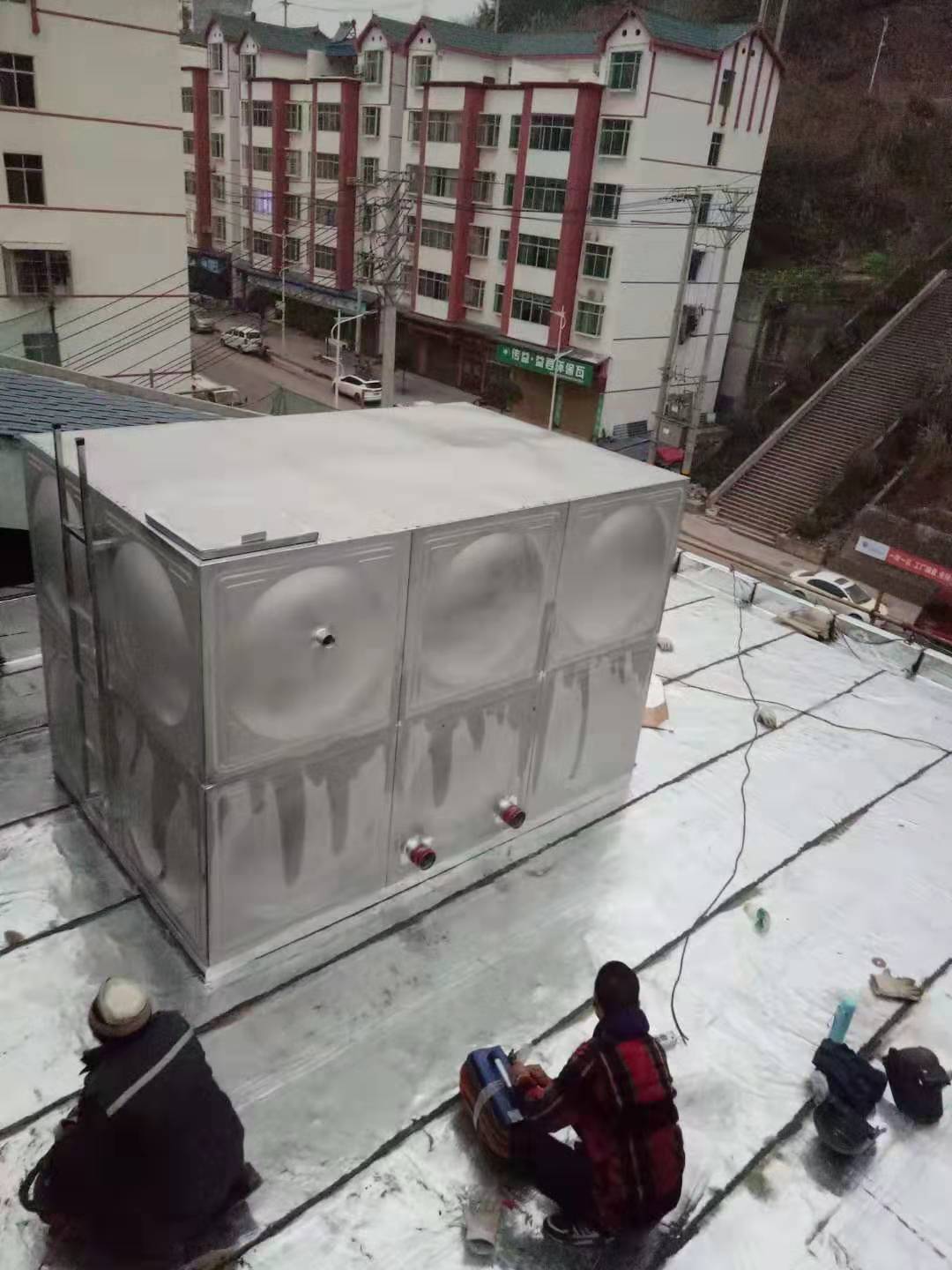 不銹鋼水箱安裝中